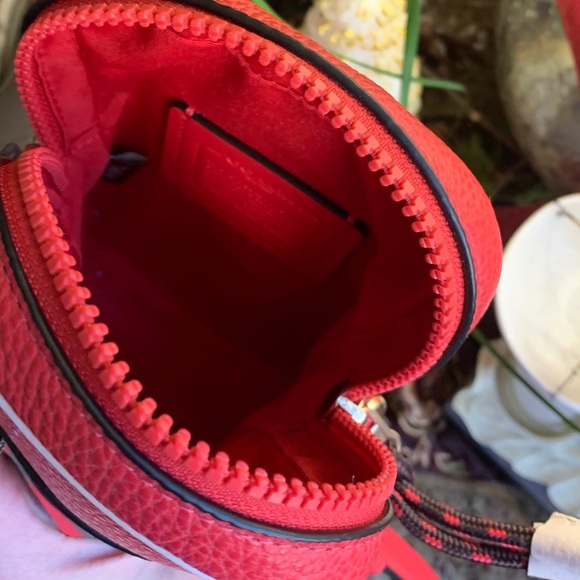 SOLD⛔️Authentic COACH LEATHER COLORBLOCK Phone/card Crossbody - Picture 5 of 14